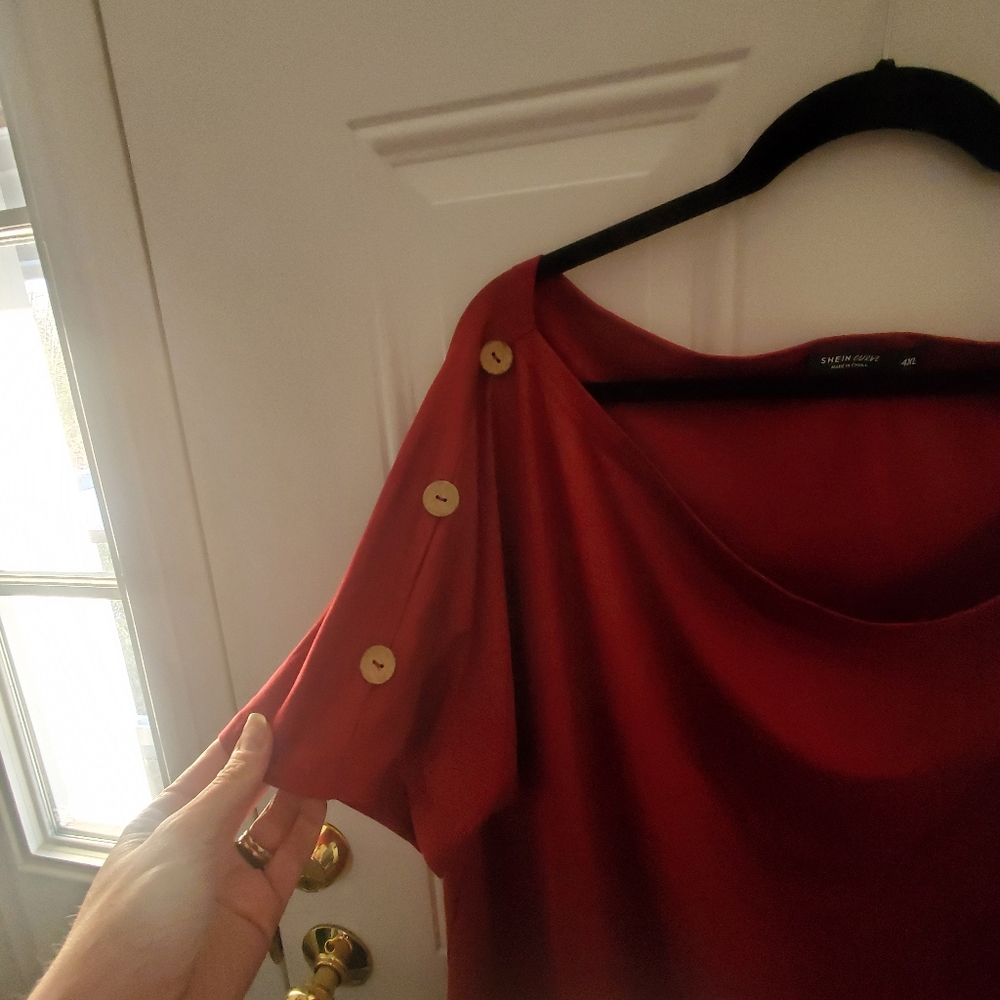 Shein 4x red top